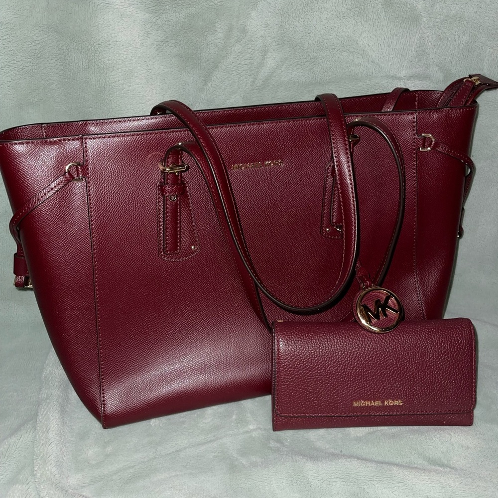 BRAND NEW NEVER USED MICHAEL MICHAEL KORS